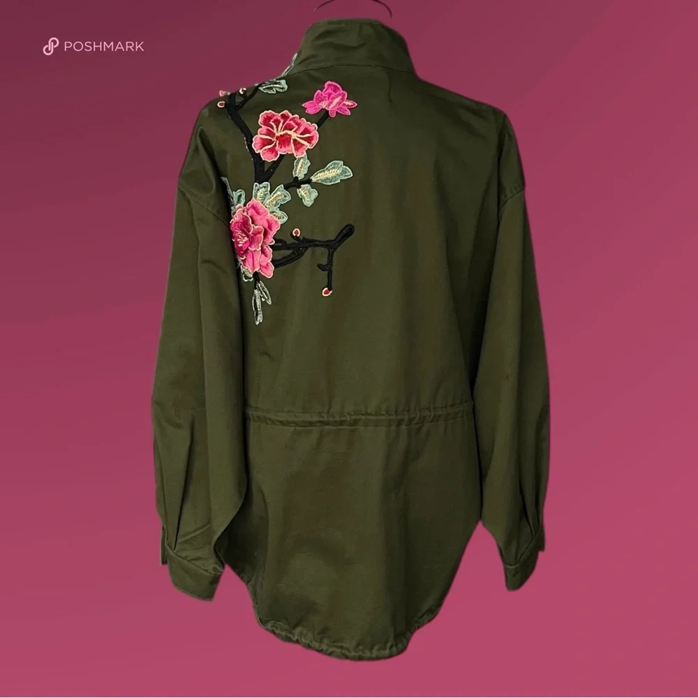 💖 Zara Woman Embroidered Utility Jacket 💖 - Picture 2 of 2